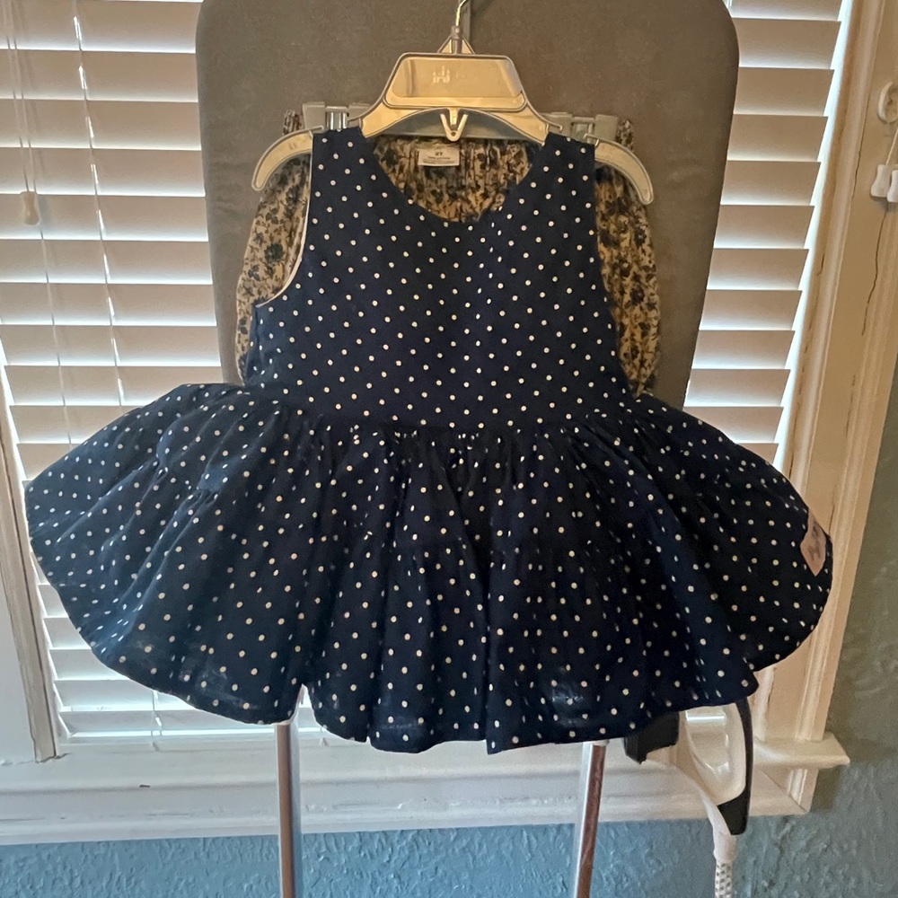 NWOT This outfit is absolutely beautiful.